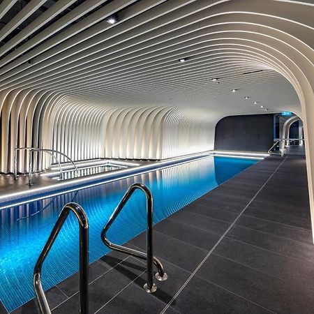 Skye Suites Sydney Exterior photo The pool at The Standard London